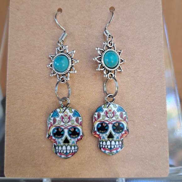 Sugar Skull Day of the Dead Earrings Brand New - Picture 1 of 2